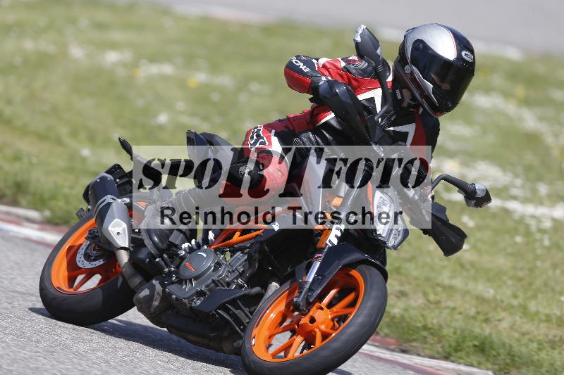 Archiv-2025/09 22.04.2025 Cornu Master School ADR/gruen-vert/36